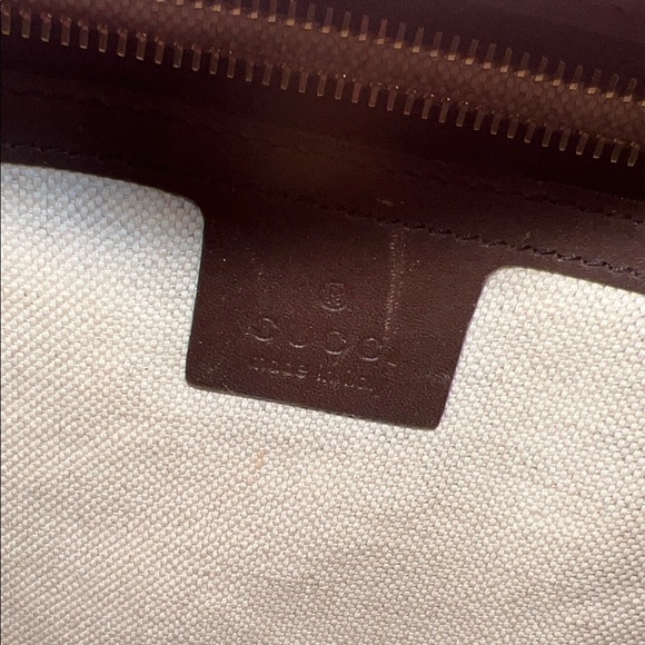 Gucci Brown Monogram crossbody Bag with Green & Red Web Stripe - Picture 10 of 14